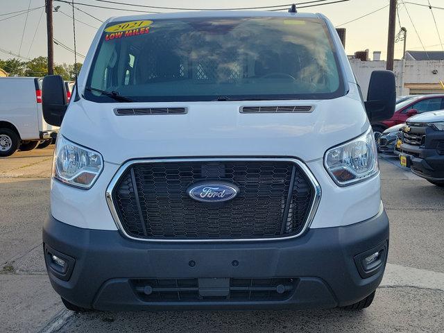2021 ford transit-150 base