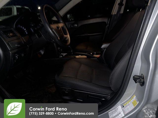 2010 ford fusion se