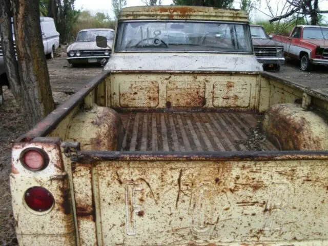 f100 series: "shortbox" v-8 optioned "big rear window" pickup truck