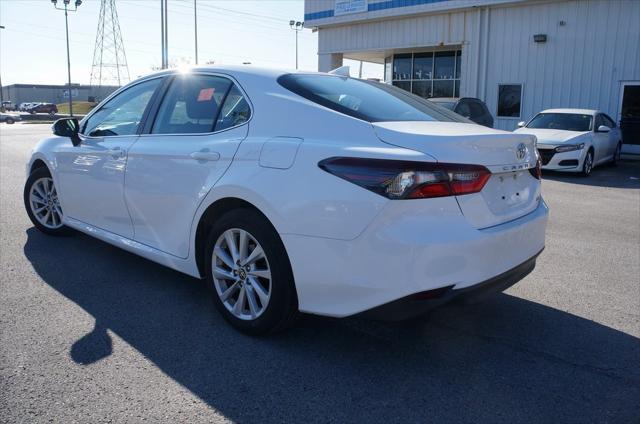 2024 toyota camry le