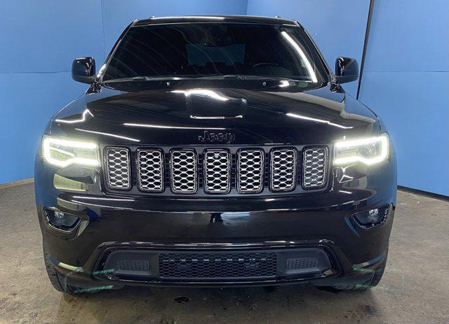 2022 jeep grand cherokee laredo