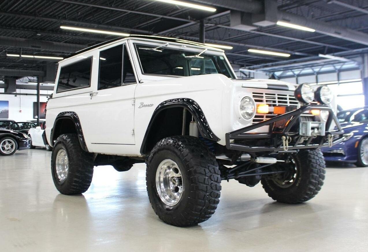 1967 ford bronco 19833 miles white suv 5.0l h.o v8 automatic