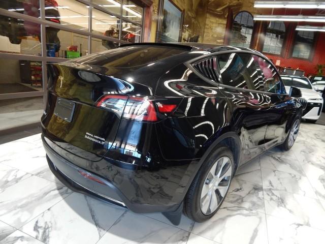 2023 tesla model y long range