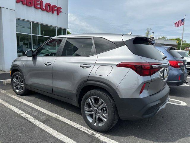 2021 kia seltos lx