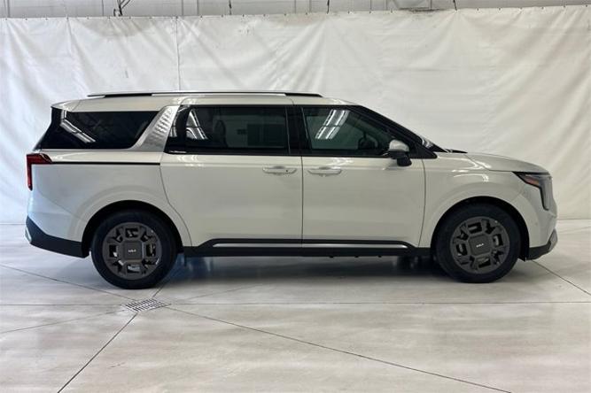new 2025 kia carnival hybrid sx