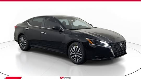 2025 Nissan Altima