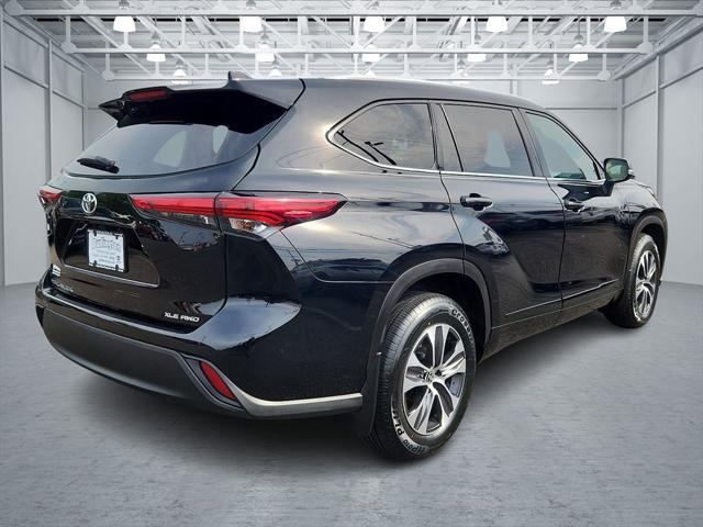 2021 toyota highlander xle