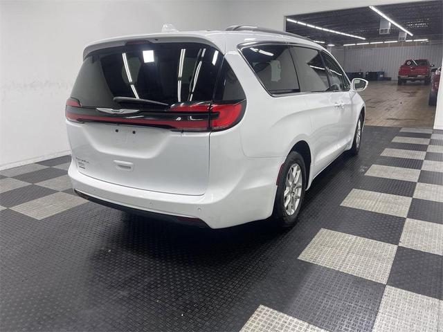 2022 chrysler pacifica touring-l