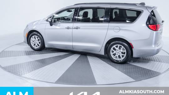 2021 Chrysler Voyager