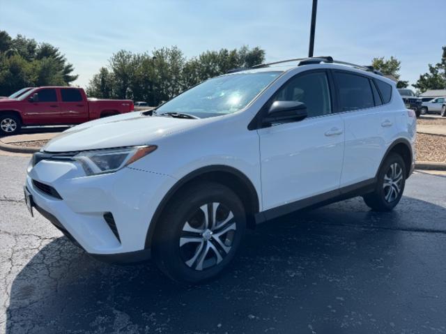 2018 toyota rav4 le