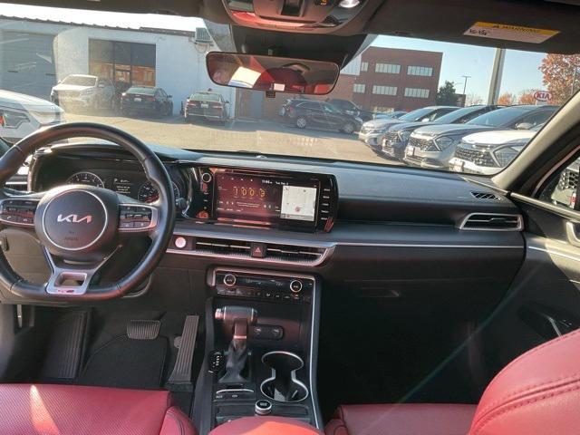 2022 kia k5 gt-line