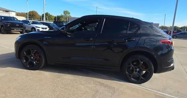2023 alfa romeo stelvio veloce