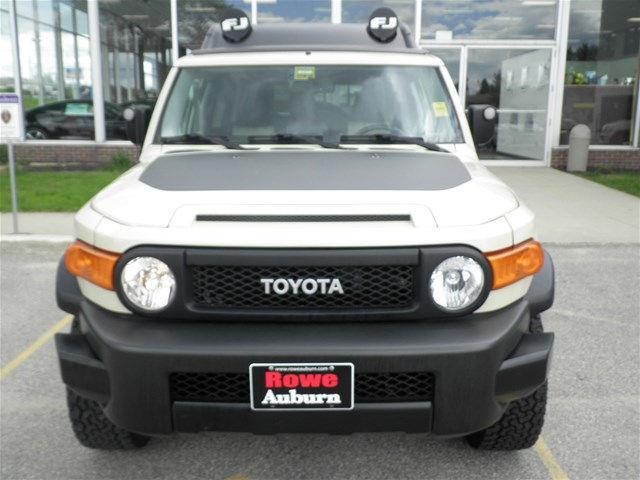 2010 toyota fj cruiser base 4x4 4dr suv 6m for sale in auburn, maine