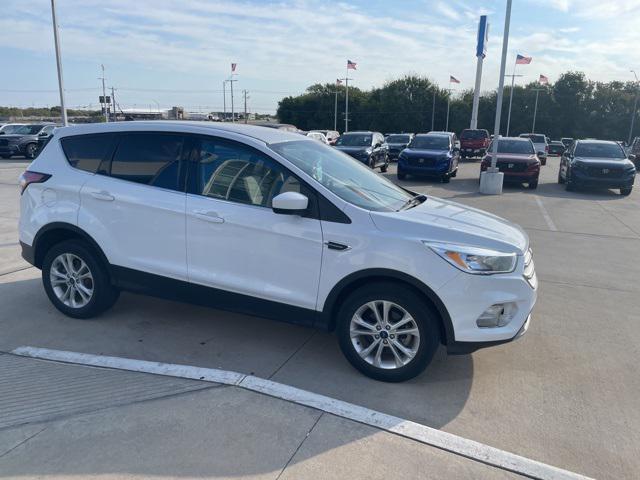 2018 ford escape se