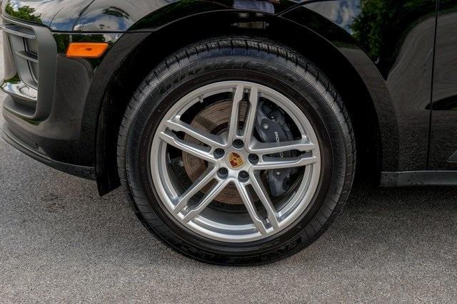 2024 porsche macan