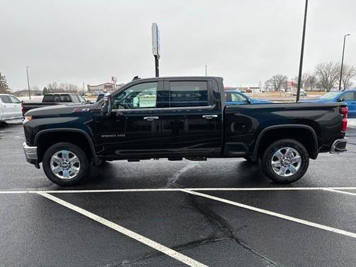2021 chevrolet silverado 2500 in milwaukee, wisconsin