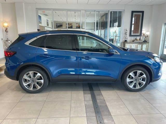2023 ford escape platinum 4dr all-wheel drive in milwaukee, wisconsin