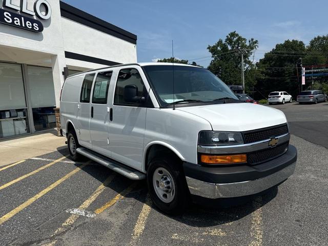 2022 chevrolet express 2500 work van