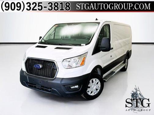 2022 ford transit-250