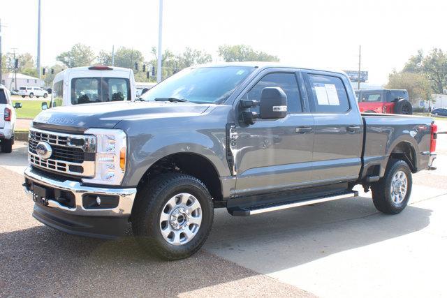 2023 ford f-250 xlt