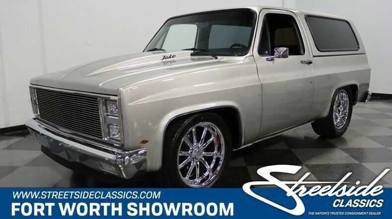 very slick build! 5.7l lt1 v8, 4l60e auto, pwr steer, pwr disc brakes, nice!!!