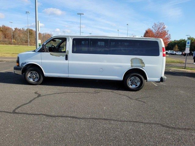 2008 gmc savana 3500 ls