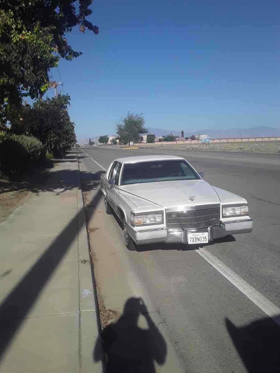 1992 cadillac brougham sedan white rwd automatic chrome