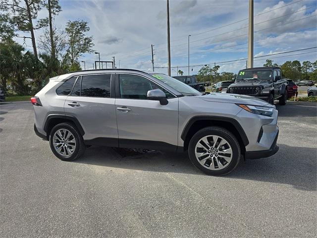 2022 toyota rav4 xle