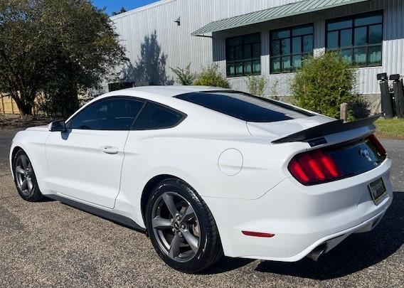 2016 ford mustang v6