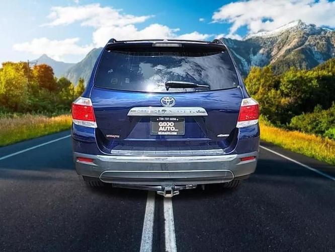 2012 toyota highlander se sport utility 4d in denver, colorado