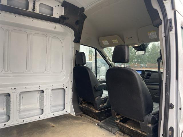2021 ford transit-250 base