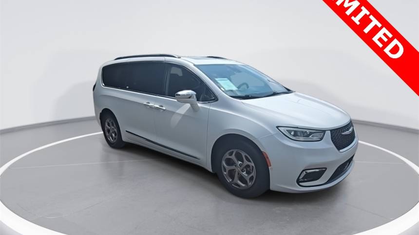 2022 chrysler pacifica limited