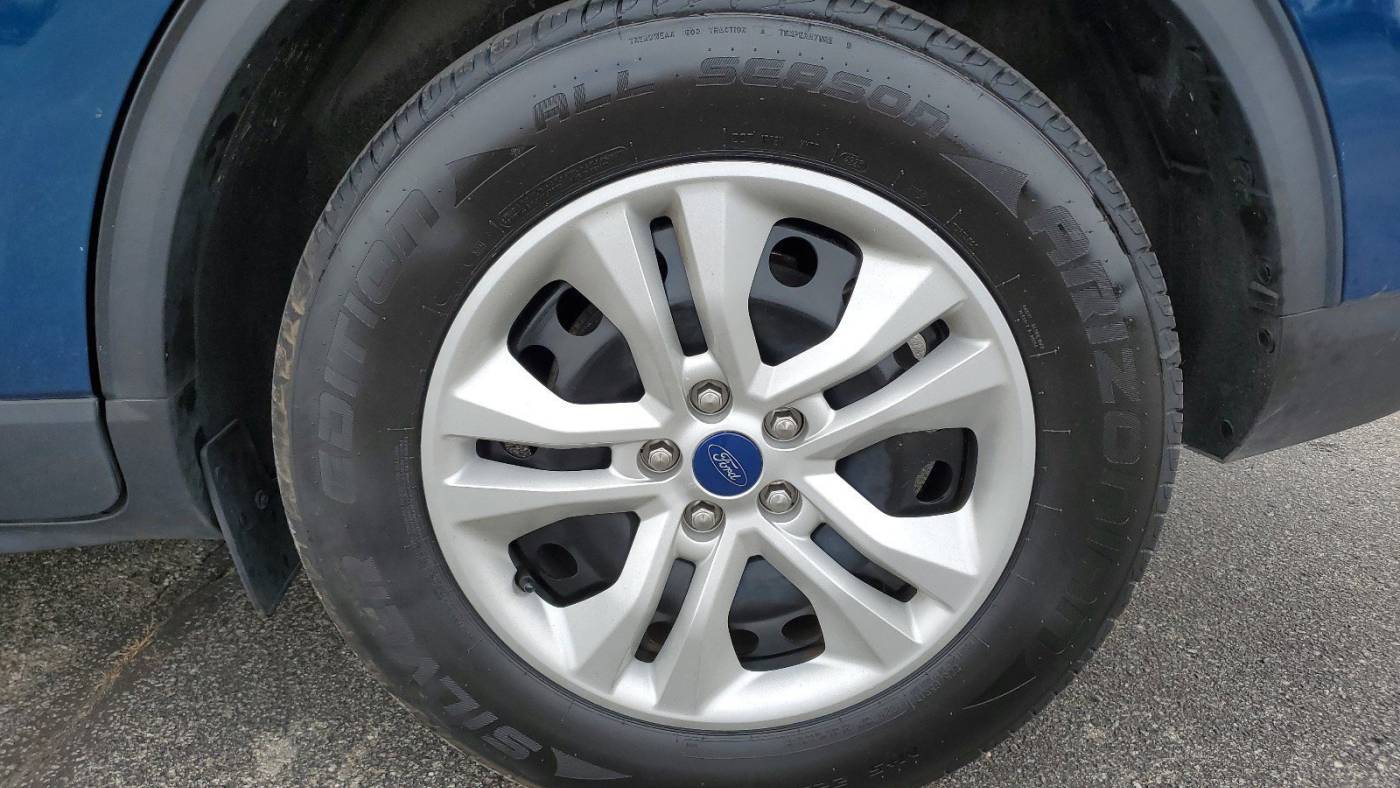 2020 ford escape s