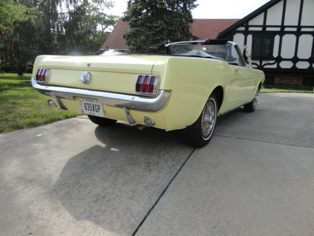 1966 ford convertible, 6 cyliinders,spring time yellow