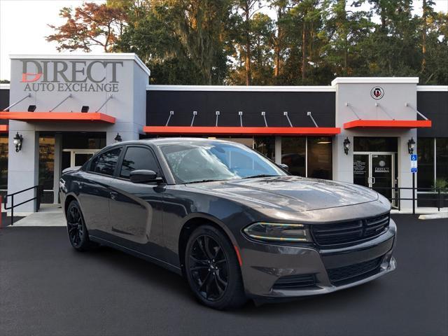 2017 dodge charger se