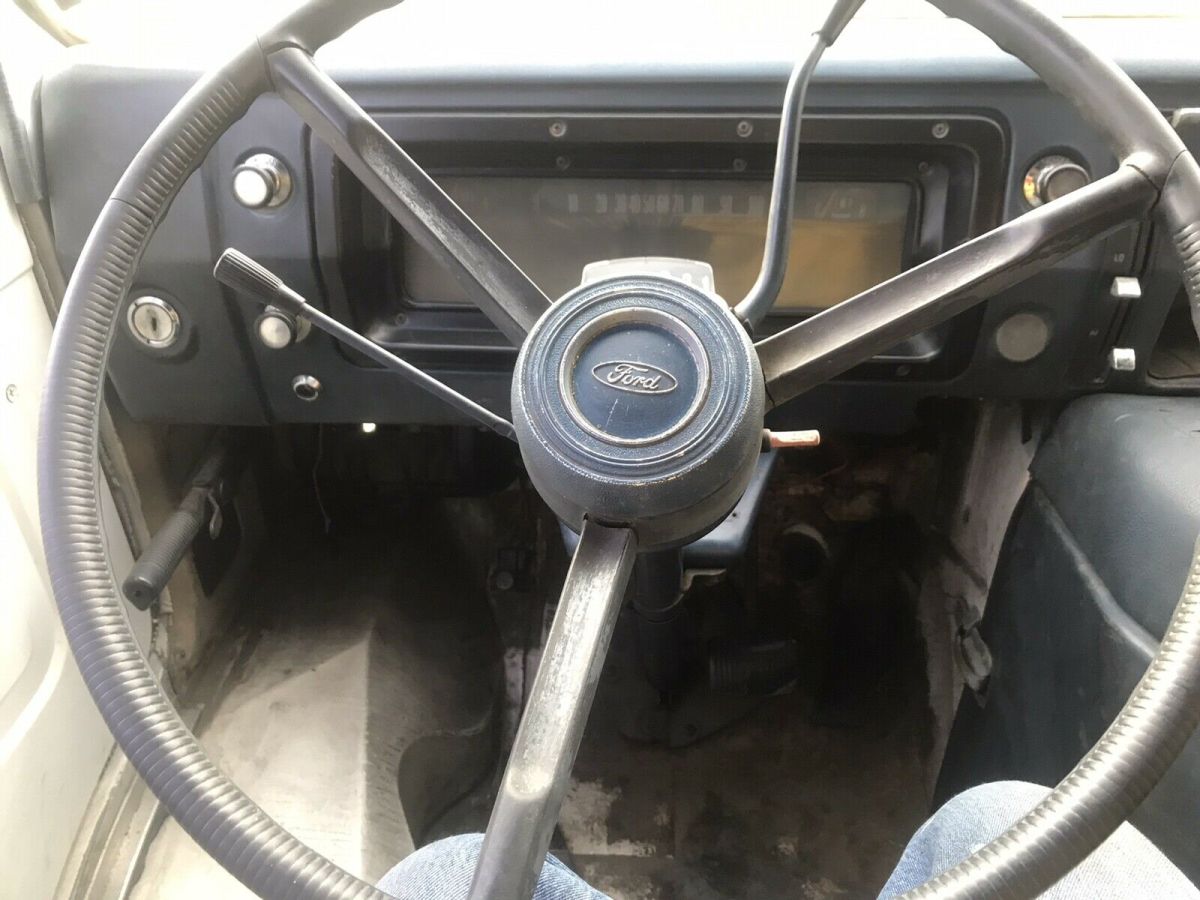 1969 ford econoline white fwd automatic