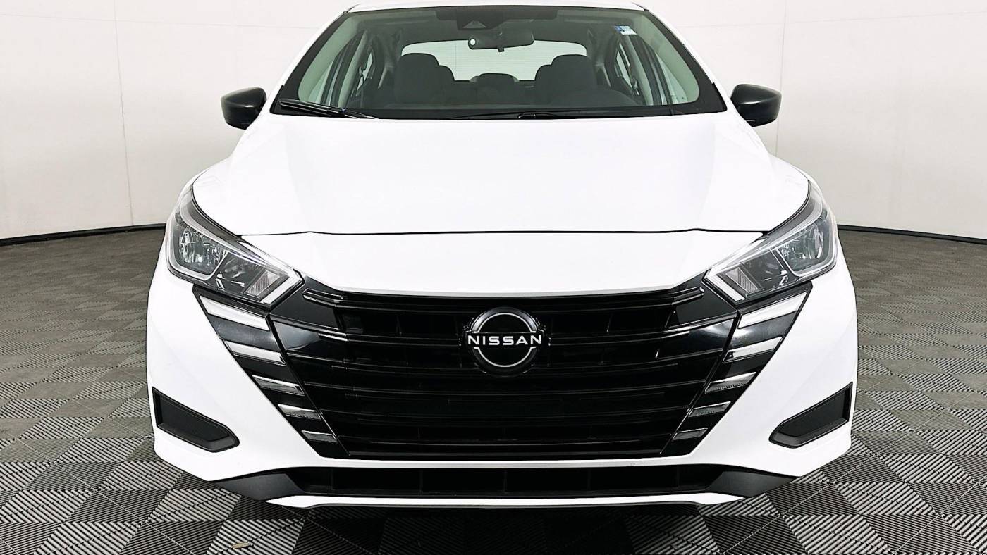 2023 nissan versa s