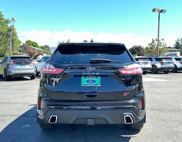 2022 ford edge st