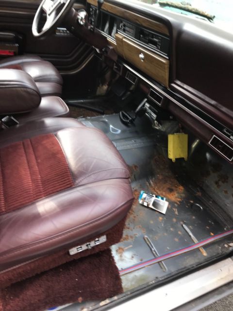 1988 jeep grand wagoneer 5.9l , colorado vehicle with original paperwork