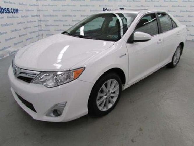 2012 toyota camry hybrid xle in irwin, pa