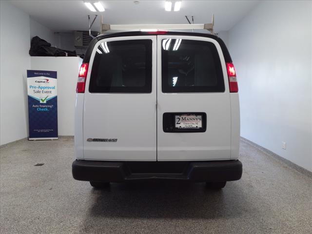 2017 chevrolet express 2500 work van