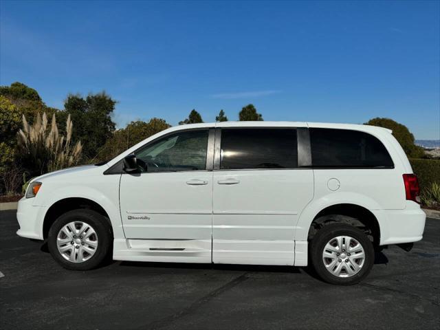 2014 dodge grand caravan avp/se