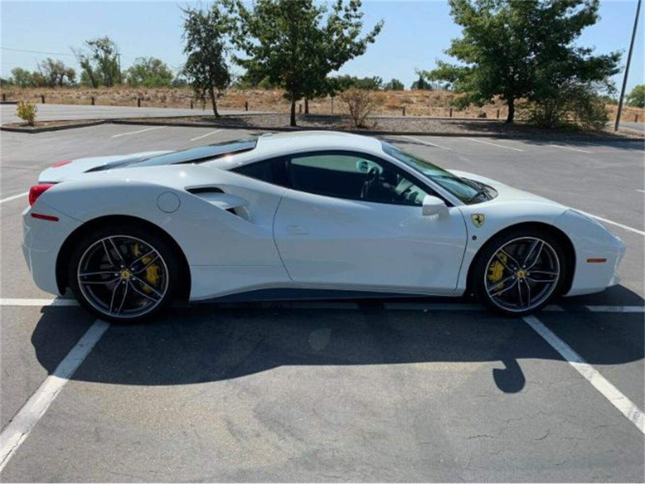 2016 ferrari 488 gtb