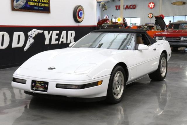 1994 chevrolet corvette base 2dr convertible 45421 miles white convertible 5.7l