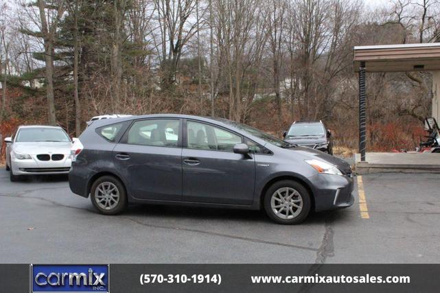 2012 toyota prius v 2