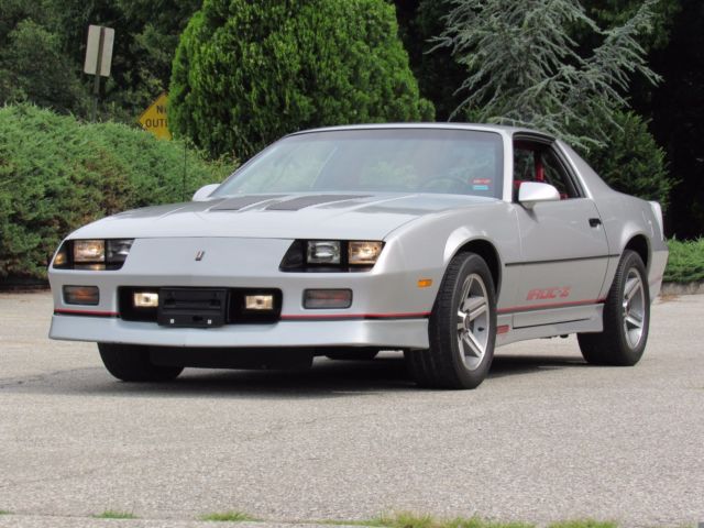 1985 camaro iroc z 1 owner 10,xxx original miles original tires cold a/c coupe!