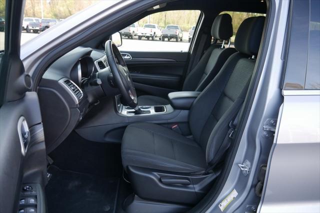2019 jeep grand cherokee laredo