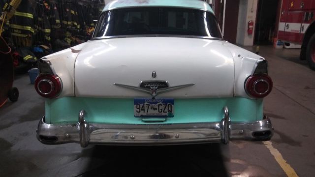 1956 ford fairlane town sedan classic