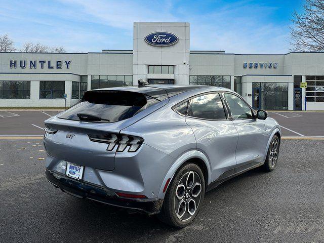 2022 ford mustang mach-e gt