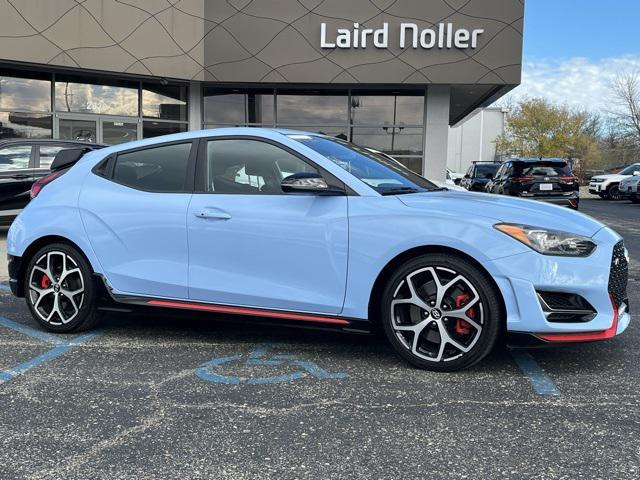 2020 hyundai veloster base